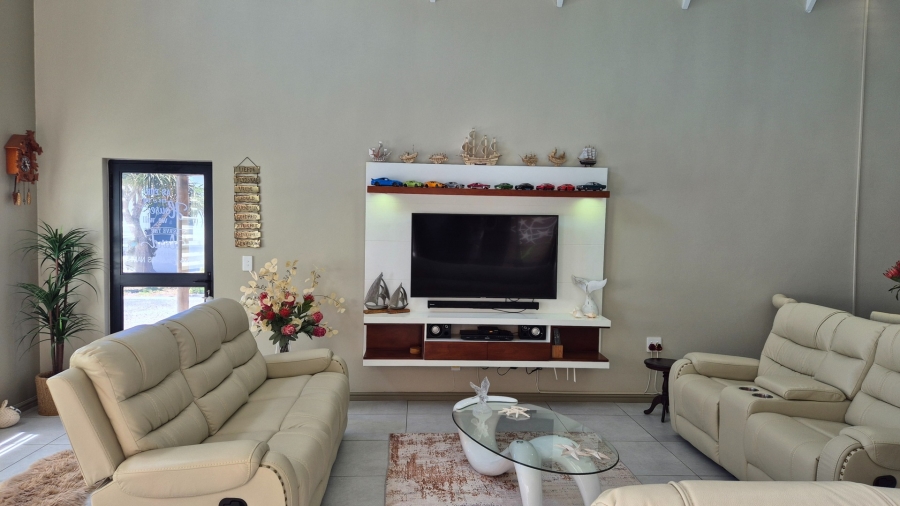 3 Bedroom Property for Sale in Jacobsbaai Western Cape